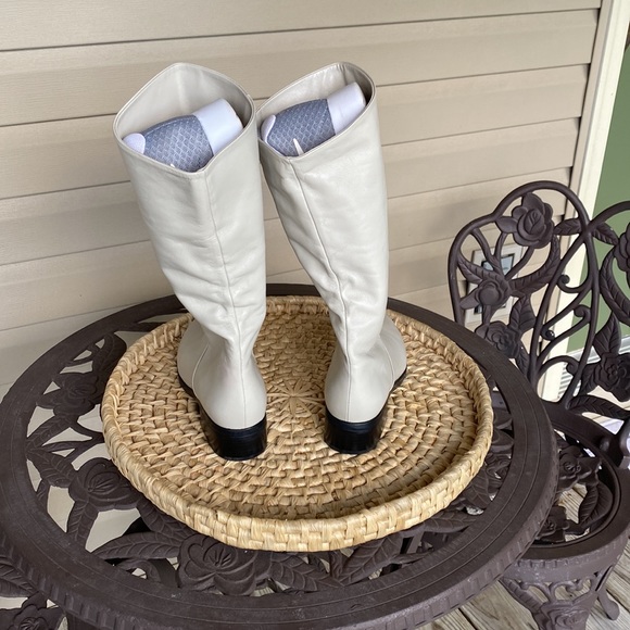 Leather Boots - Picture 4 of 7